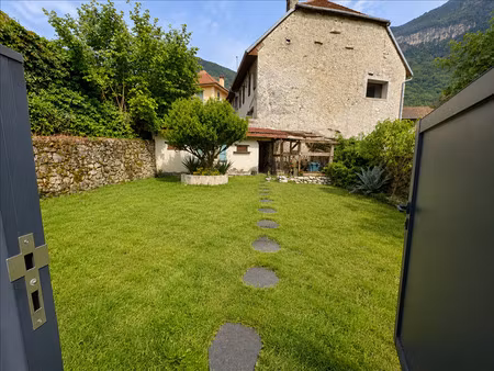 maison de ville 100 m2 avec jardin  terrasse et garage