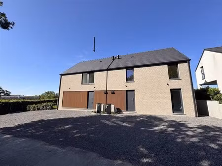 maison à louer à rue de chaplis 25 durbuy (vbe37177)