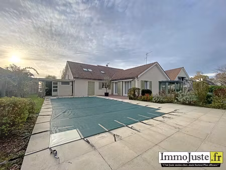 maison 220m2 avec piscine et terrain 1121m2