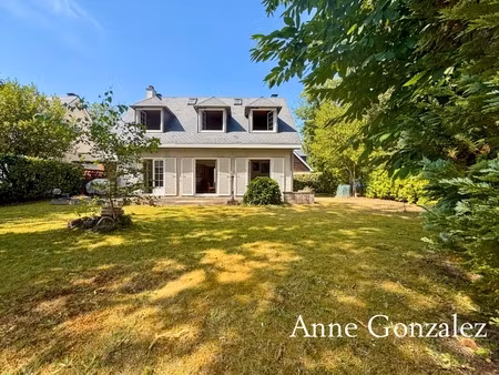 orleans à l'orée de sologne  à vendre belle maison familiale avec jardin clos et arboré sa