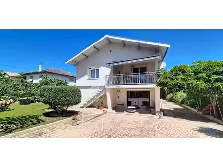 maison individuelle 5 pièces avec appartement t2