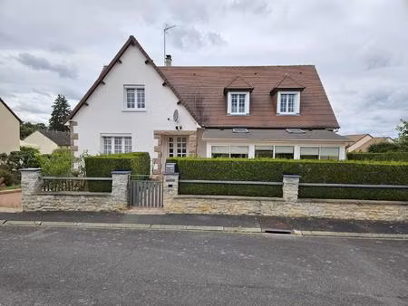 pavillon sur sous-sol 6 chambres