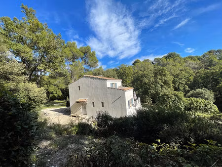 eguilles - maison 150m² sur beau terrain arboré de 6 300m²