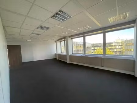 location bureaux 120 m² à 2 938 m²