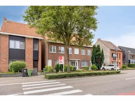 te renoveren woning te koop in wuustwezel!