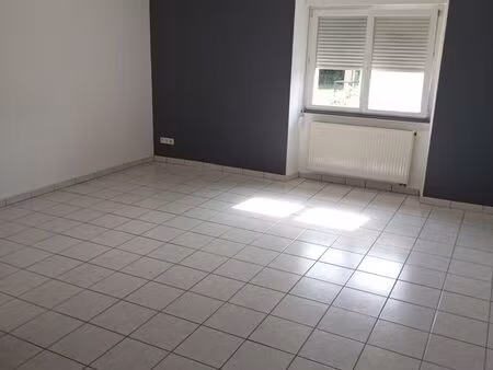 t3 80m² etupes