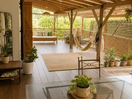 haut de villa à didier