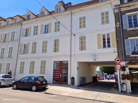 appartement 3 pièces 82 m²