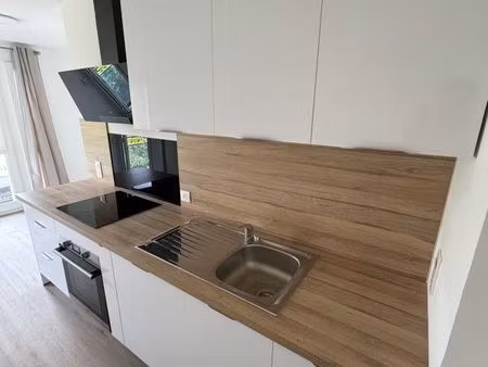 t3 avec balcon climatisé
