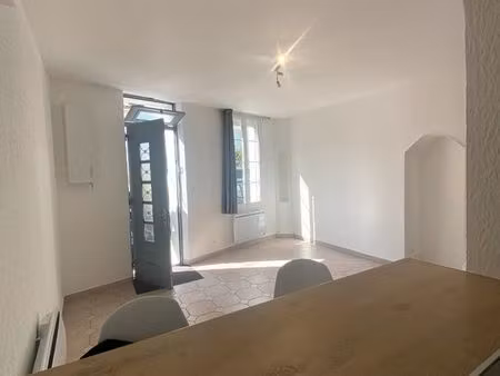 appartement proche iut  emca  atelier  staps