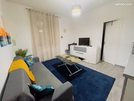 t2 meublé 24 m² avec tv  proche gare  libre le 10 juillet