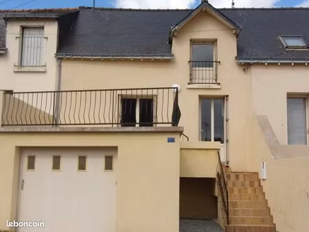 maison avec 2 chambres