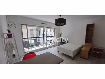 appartement 1 pièce - 25 m²