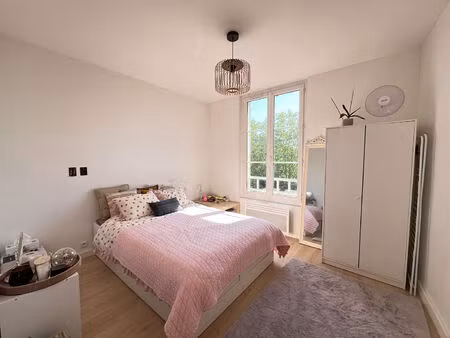 appartement saint-cloud / 2 pièces 27.45 m2 / proche passerelle