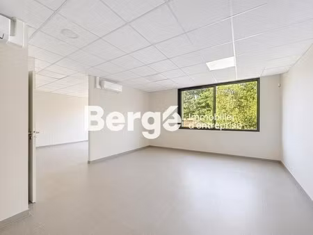 location bureaux 90 m²