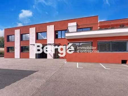 location local d'activités 170 m²