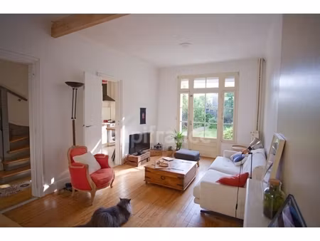 maison de ville rénovée  entre saint-augustin  saint-genès et mériadeck  avec jardin  char