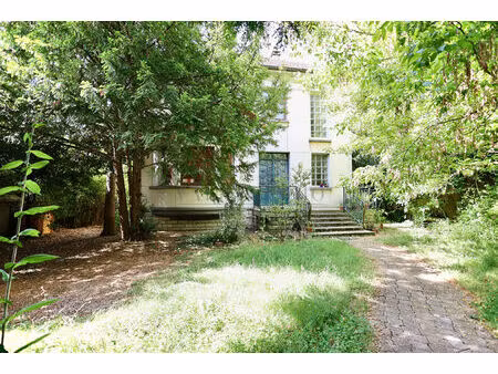 à deux pas du centre-ville  magnifique maison 5 pièces de 127m2
