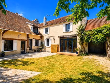 propriété de caractère - 170 m² habitables  5 chambres et dépendances à fort potentiel