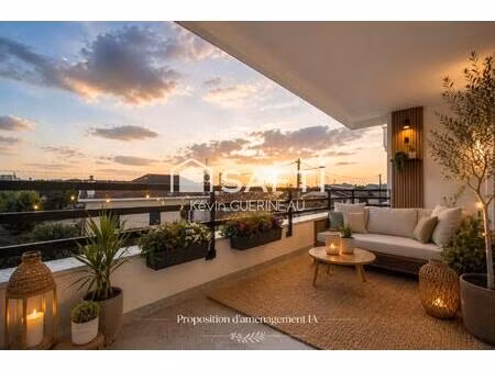 grand appartement t2 avec place de parking