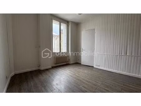 appartement studio - 19 m2 - petite copropriété - cave