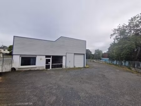 entrepot de 438 m2 à vendre lamballe
