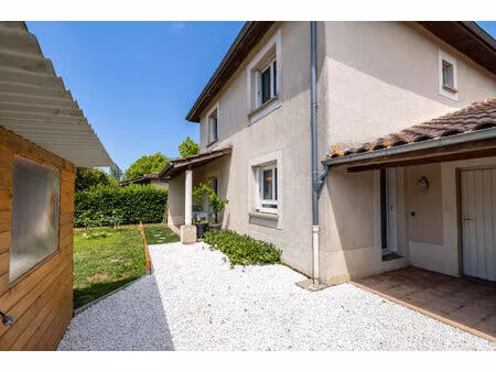 maison proche des commerces