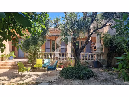 agréable villa de plain-pied avec piscine à vendre à sarrians