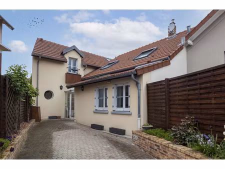bâtisse familiale de 182.18 m2 au coeur du centre ville
