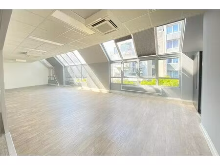 location bureaux 495 m² à 1 475 m²