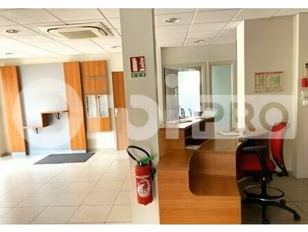location bureaux 200 m²