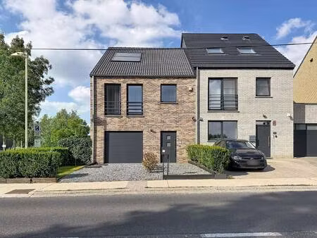 huis te huur in anderlecht met 3 slaapkamers