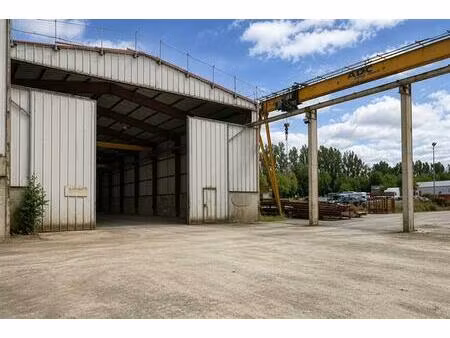 location local d'activités vertou 2 015 m²