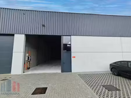 commercieel te huur in oostkamp