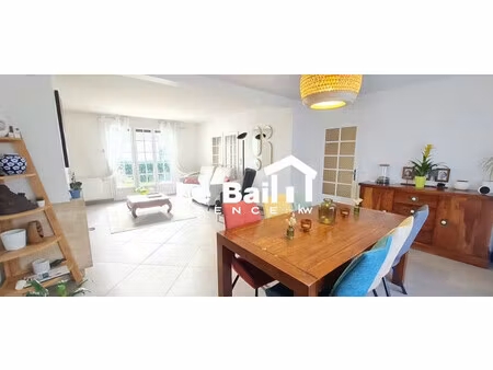 maison traditionnelle à vendre  6 pièces - osny 95520