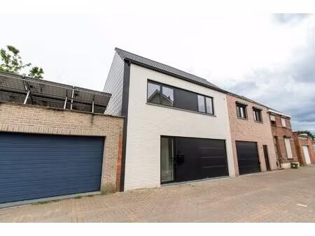 huis te huur in wijnegem