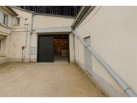 location local d'activités st ouen 498 m²