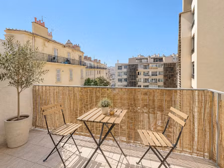 duplex t4 avec terrasse – vieux-port marseille