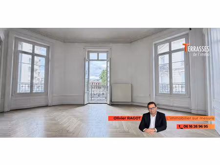 appartement haussmannien 3 grandes chambres de 100.77 m2