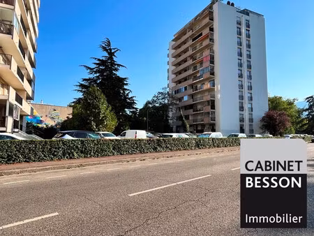 achat parking grenoble 38100
