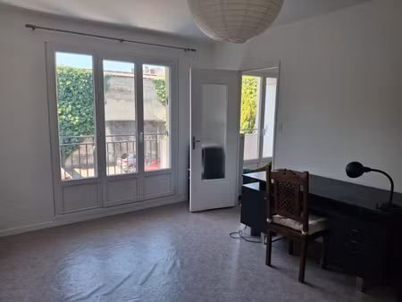 limoges centre appartement avec parking et balcon