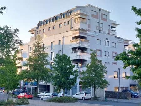 location appartement 2 pièces 36m² rodez 12000