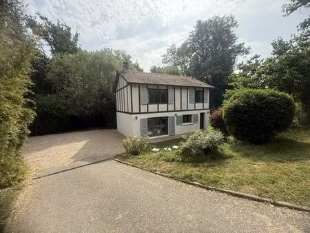maison de luxe de 4 chambres en vente à montainville  île-de-france