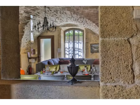 maison à vendre uzes 8 pièce(s) 596m2 1 050 000€