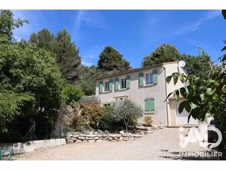 maison traditionnelle à volx (04130)
