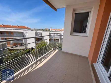 appartement à louer 2 pièces 42.95 m² - nîmes (30) - 564€