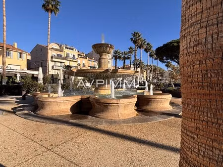 avp immo - appartement t2 dernier étage avec terrasse bandol