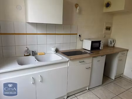 appartement à louer 1 pièce 18.1 m² - lodève (34) - 350€