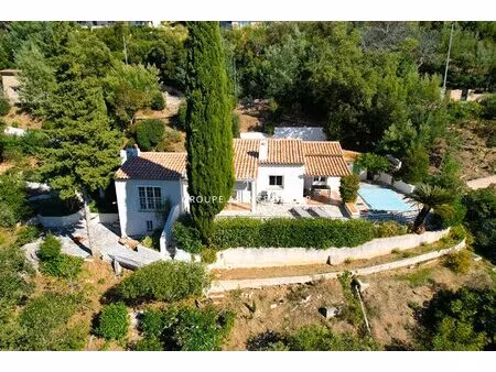 villa vue mer 4 pieces avec piscine et studio  aux issambres