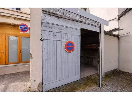 parking - 14 m²